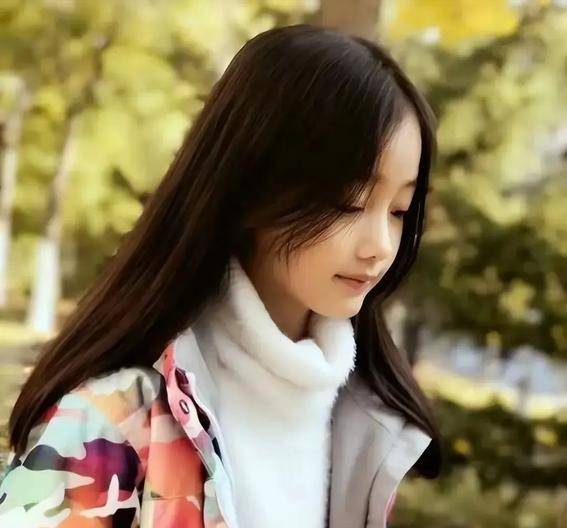 赵薇“女儿”美到被全网禁整容，16岁惊艳蜕变！