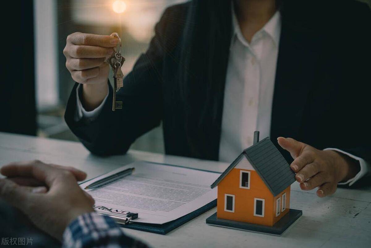 房地产经纪人证书报考：报考方式？考试内容？适合谁考？好考吗？